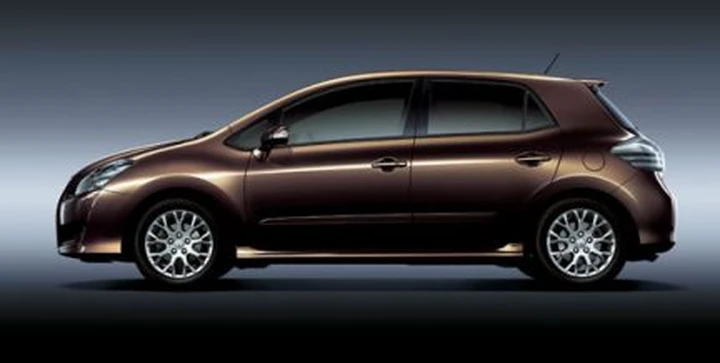 Toyota Blade - foto ufficiali della 