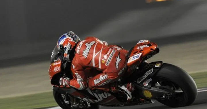 Test notturni in Qatar: dietro Stoner c'è solo il buio