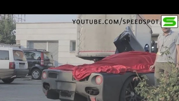 Nuova Ferrari Enzo F70 in video