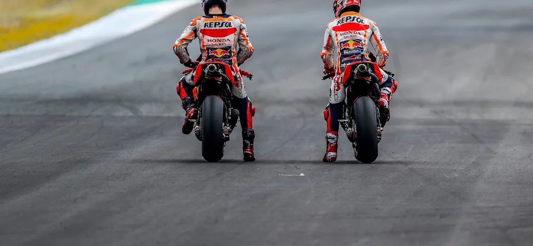 MotoGP: Lorenzo chiede a Honda, Marquez replica duramente