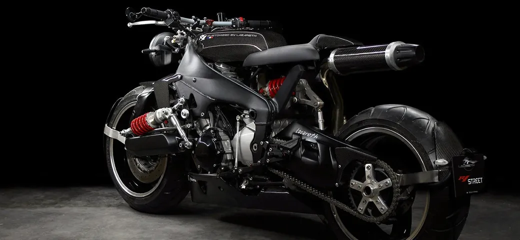 Yamaha R1 