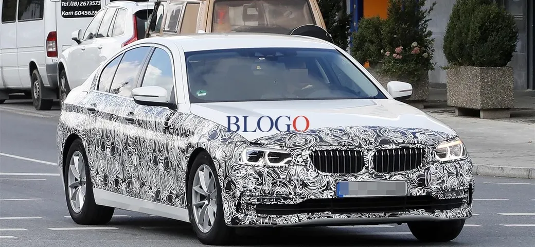 BMW Serie 5 2017: nuove foto spia