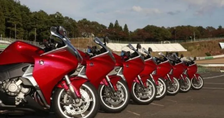 Gallery Test Honda VFR1200F a Tokyo