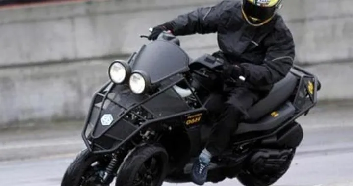 Motorshow - Piaggio a tre ruote