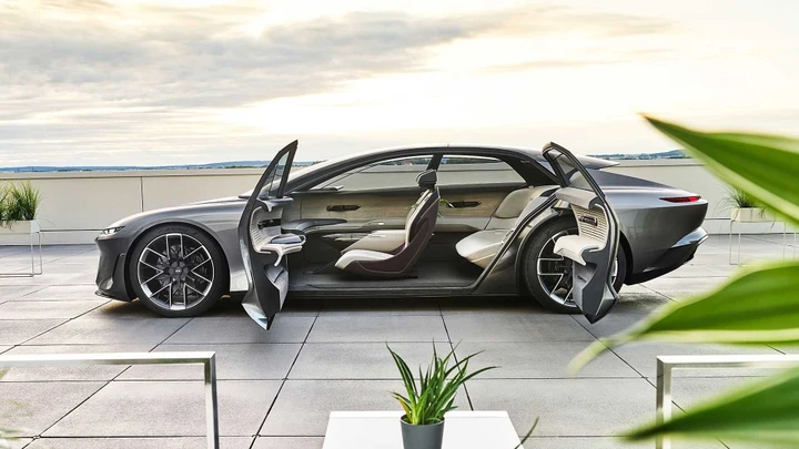 Audi Grandsphere Concept, uno sguardo all’ammiraglia del futuro