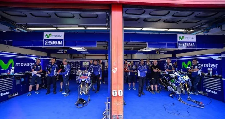 MotoGP Mugello, big “fermi” nella FP2 per una spruzzata d’acqua. Bravo Pirro! Marquez resta in vetta davanti a Rossi, Iannone, Dovizioso