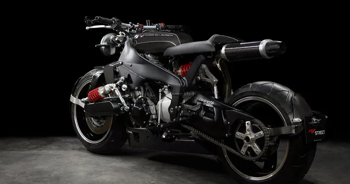 Yamaha R1 "Euro Fighter" by Lazareth