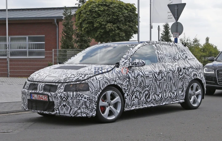 Nuova Volkswagen Polo GTI: foto spia