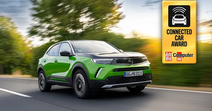 Opel Mokka-e premiato con il riconoscimento "Connected Car Award"