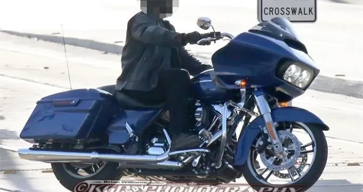 Scoop: Harley-Davidson Road Glide 2015