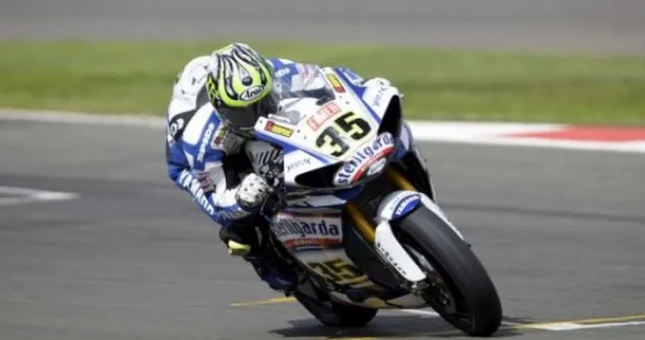 WSBK: Cal Crutchlow è il nuovo Re d'Inghilterra, podio tutto britannico con Johnny Rea e Leon Haslam