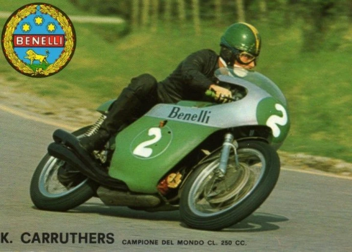 MotoGP, pausa: in pista i collaudatori. Quando nel 1969 Carruthers “collauda” la Benelli e diventa campione del Mondo
