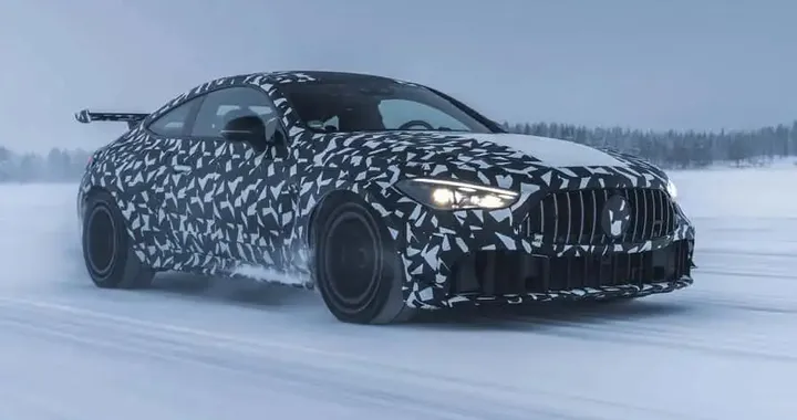 Mercedes-AMG CLE 63 Mythos, il V8 ritorna: si parla di 650 CV e appena 30 esemplari