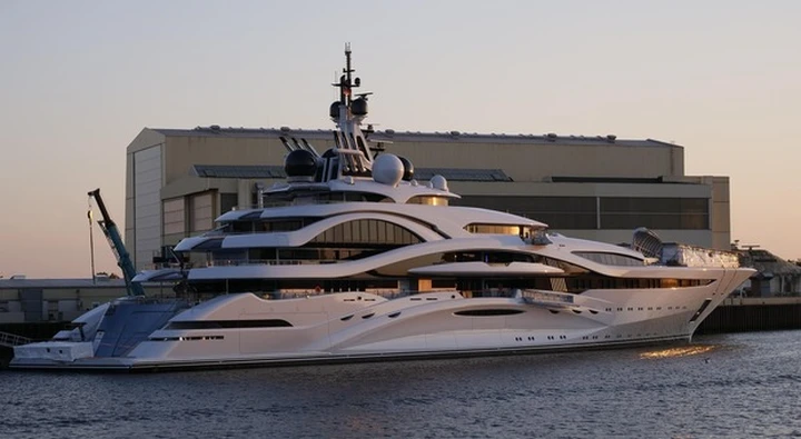 Non paga 32mila euro al dipendente: sequestrato all'emiro uno yacht da milioni di euro