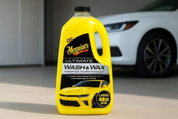 Meguiars Ultimate Wax Shampoo: 46% di sconto su questa soluzione pratica