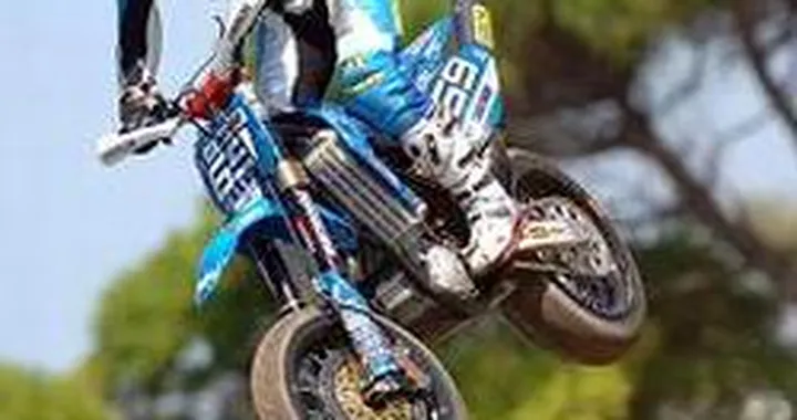 Tutti a scuola di Supermoto con Gozzini