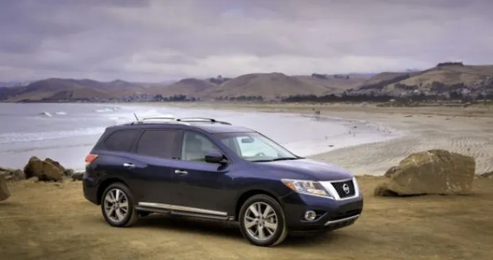 Nissan: nuovi video sul Pathfinder