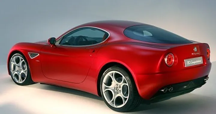 Alfa Romeo - con la 8C comincia il ritorno alla trazione posteriore ?