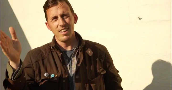 Jon Bekefy is an alien assassin on the San Francisco streets