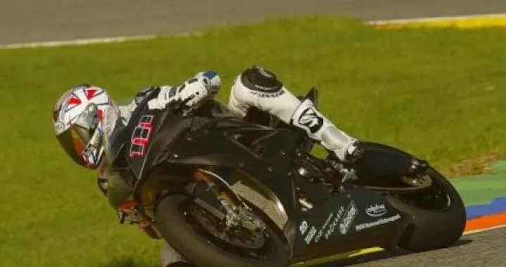 Test a Valencia: per Xaus e Corser BMW agile e veloce