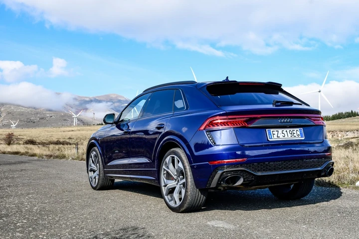 Audi RS Q8, la video prova