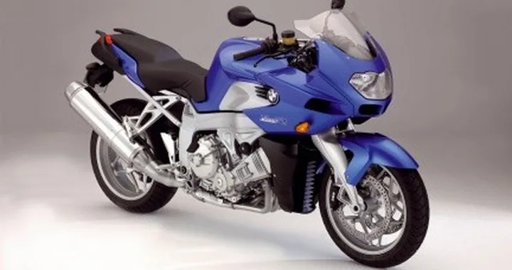 BMW Motorrad presenta la nuova K 1200 R Sport