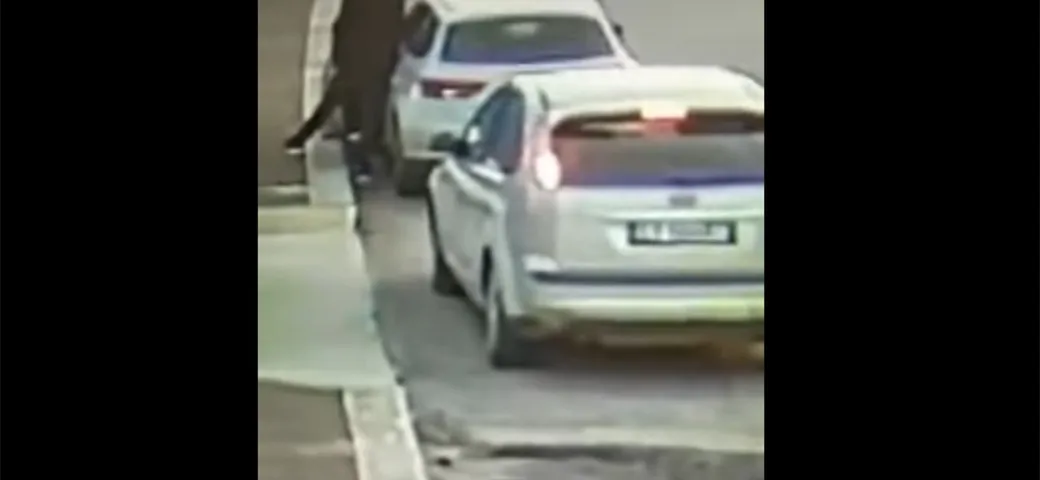 Furti auto: rubano una Seat Leon in meno di 4 minuti [Video]