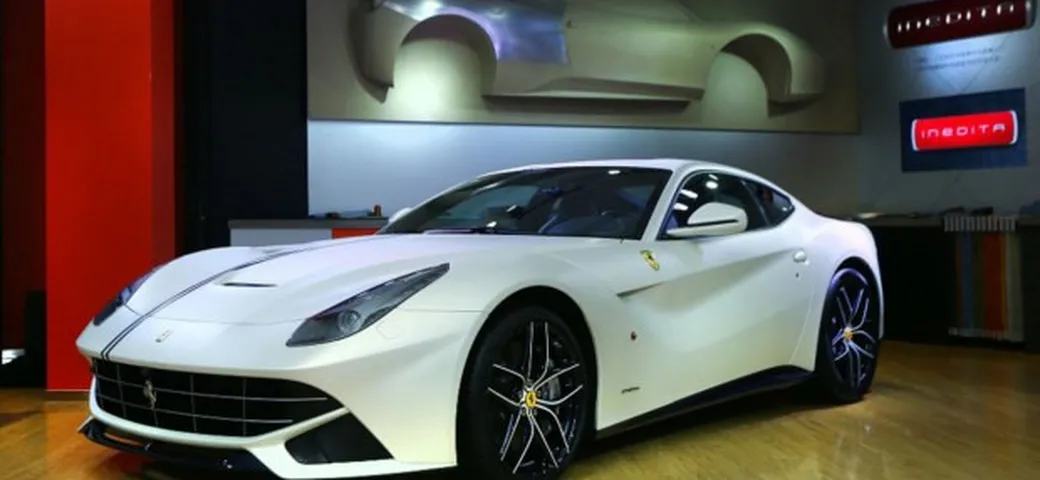 Ferrari F12berlinetta Polo e Ferrari FF Dressage