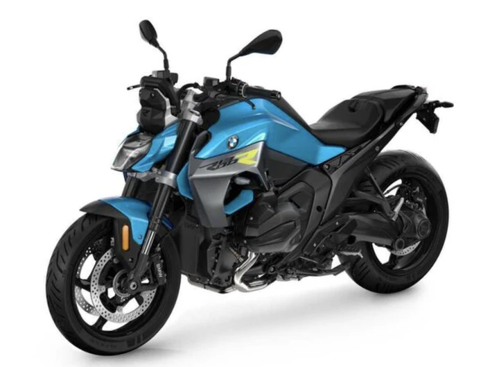 BMW R 1300 R: hypernaked Boxer 1.300 cc con 145 CV e sospensioni DSA