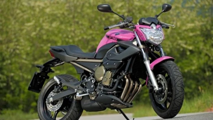 Yamaha XJ6 