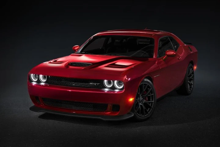 Dodge Challenger Hellcat: la prima andrà all'asta