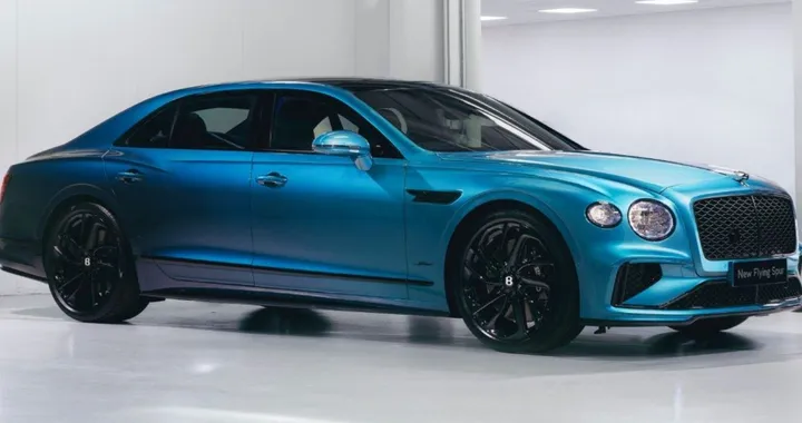 Bentley, la vernice è il vero lusso: costa come una GLC