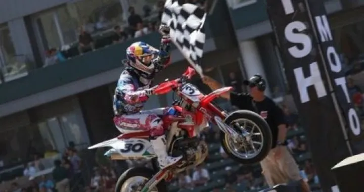 Ivan Lazzarini ed il Team HM Honda Racing vincono la Medaglia d’Oro agli X Games