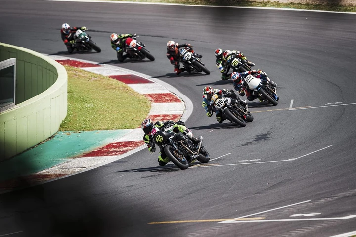 Trofeo Moto Guzzi Fast Endurance 2023 Valleunga