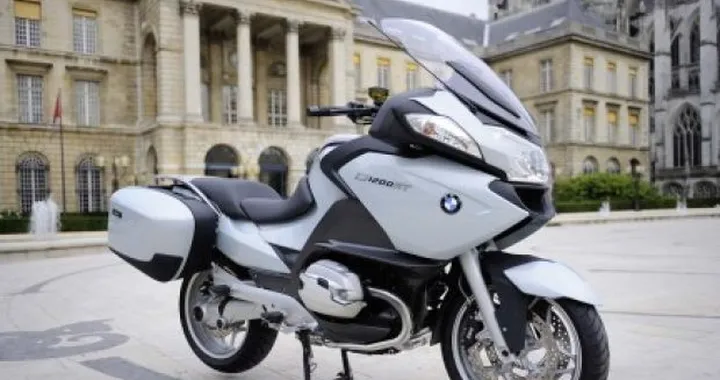 BMW R 1200 RT 2010: nuovo motore e nuove dotazioni