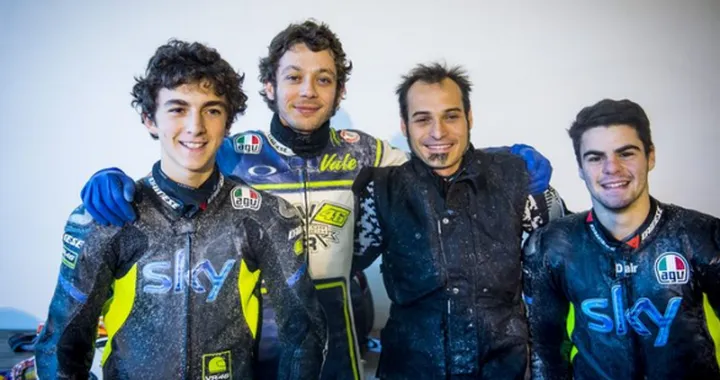 Rossi presenta al ranch il team VR46: "Non ho detto che mi ritiro"
