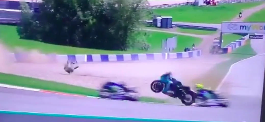 MotoGp Austria: incidente Zarco-Morbidelli, sfiorato Valentino Rossi (VIDEO)