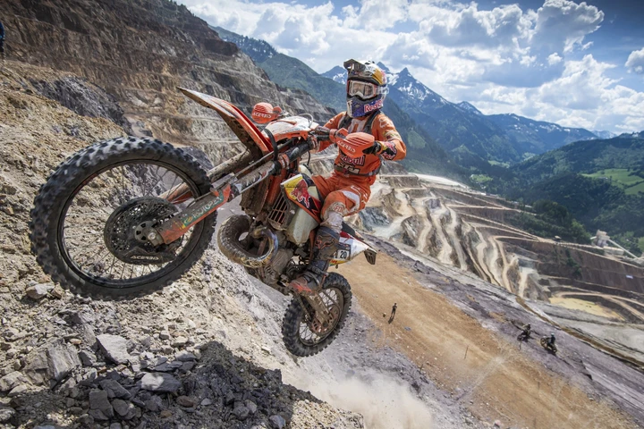 Irene Saderini alle prese con la Red Bull Hare Scramble