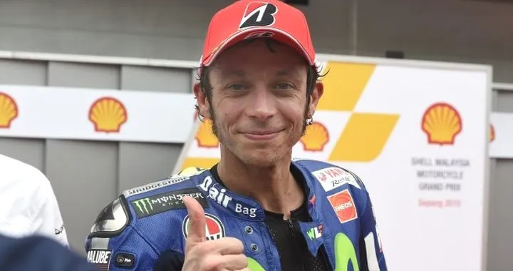 Sepang, Rossi in 1a fila: "Ho battuto Jorge!"