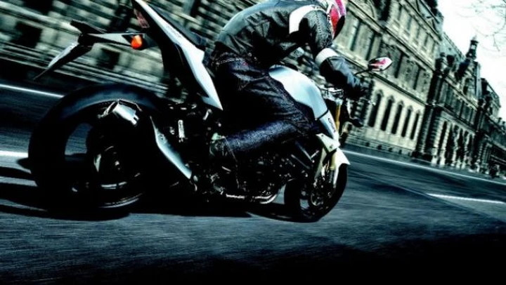 Suzuki GSR 750 2011: dati tecnici ufficiali della nuova naked di Hamamatsu
