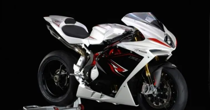 Nuova MV Agusta m.y. 2013: F4, F4R, F4RR