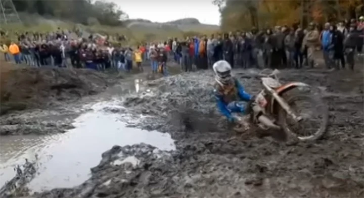 Quando le gare di enduro son pericolose [Video]