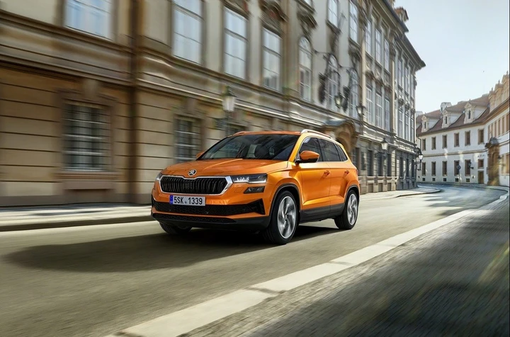 Skoda Karoq 2022: prezzi, equipaggiamenti, debutto commerciale