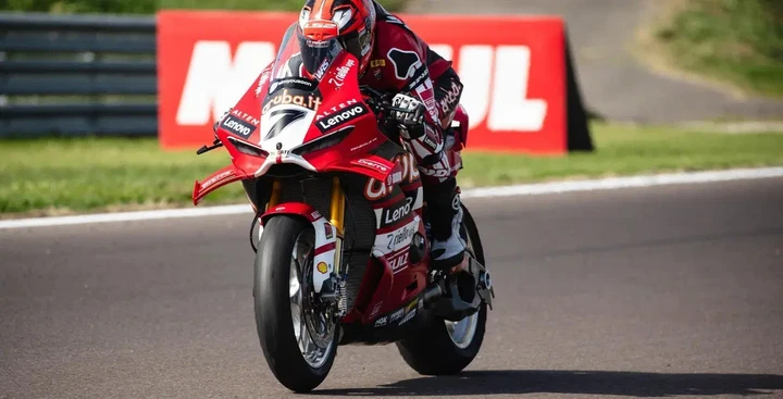 SBK Cremona, Bulega cade due volte: Lecuona il più veloce nelle libere