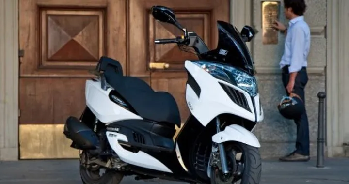 Kymco G-Dink 300i e G-Dink 125 disponibili nelle concessionarie