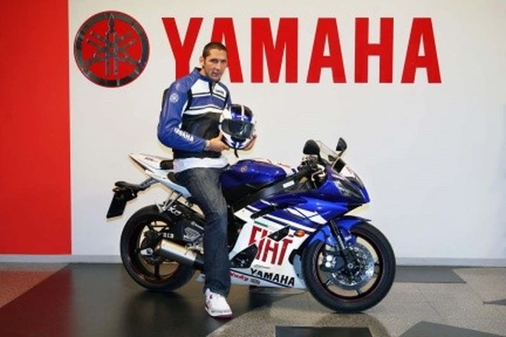 La prima Yamaha YZF-R6 Fiat Yamaha Team consegnata a Marco Materazzi