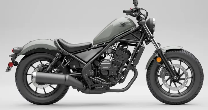 Honda cambia le regole: la nuova Rebel 300 2026 guida da sola (quasi)
