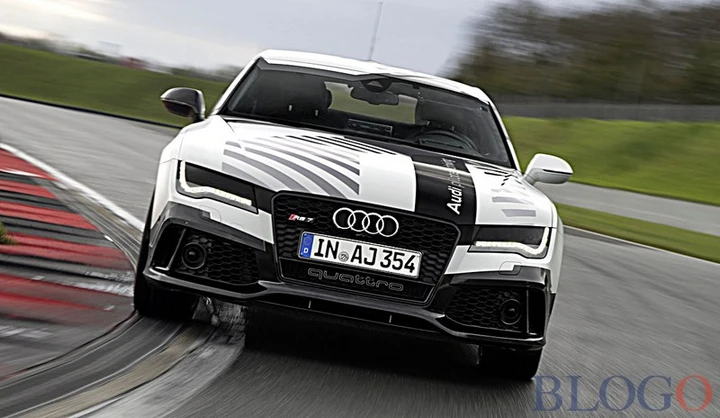 Audi RS7 Piloted Driving Concept Car: l'auto a guida autonoma scende in pista