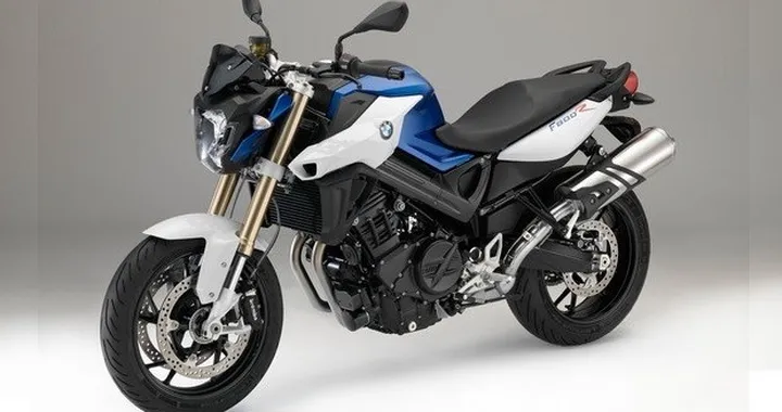 BMW F 800 R 2015: foto, video, dettagli, scheda tecnica e prezzo