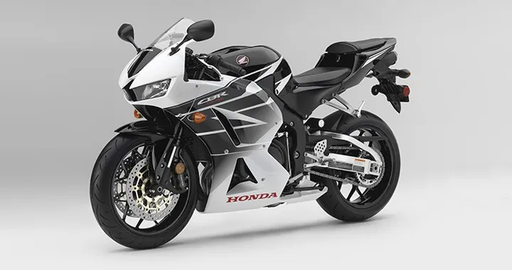 Honda: addio alla CBR600RR e nessuna Hornet 800